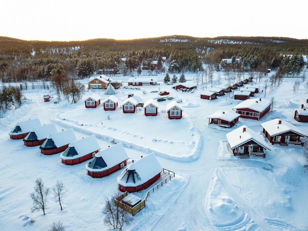 Village *
